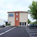 Brit Confort Villeneuve Sur Lot Hotel 3*