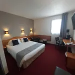 Brit Confort Villeneuve Sur Lot Hotel 3*