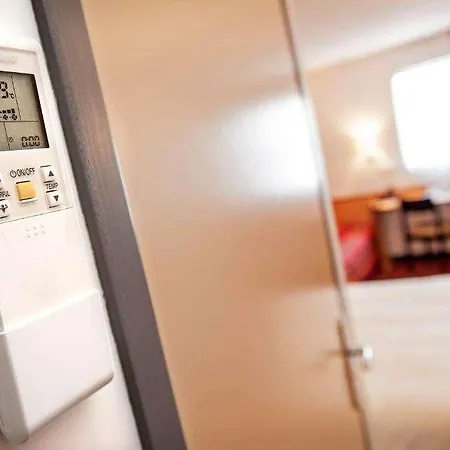 Hotel Brit Confort Villeneuve Sur Lot 3*