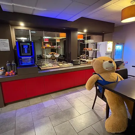 Hotel Brit Confort Villeneuve Sur Lot 3*