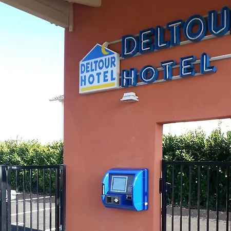 Otel Brit Confort Villeneuve Sur Lot 3*
