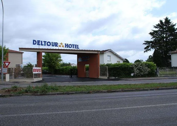 Brit Confort Villeneuve Sur Lot 3*