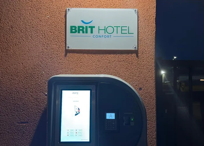 Brit Confort Villeneuve Sur Lot Szálloda 3*